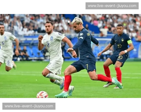 法国vs冰岛：一场荡气回肠的绿茵对决，视频背后你不可错过的精彩！